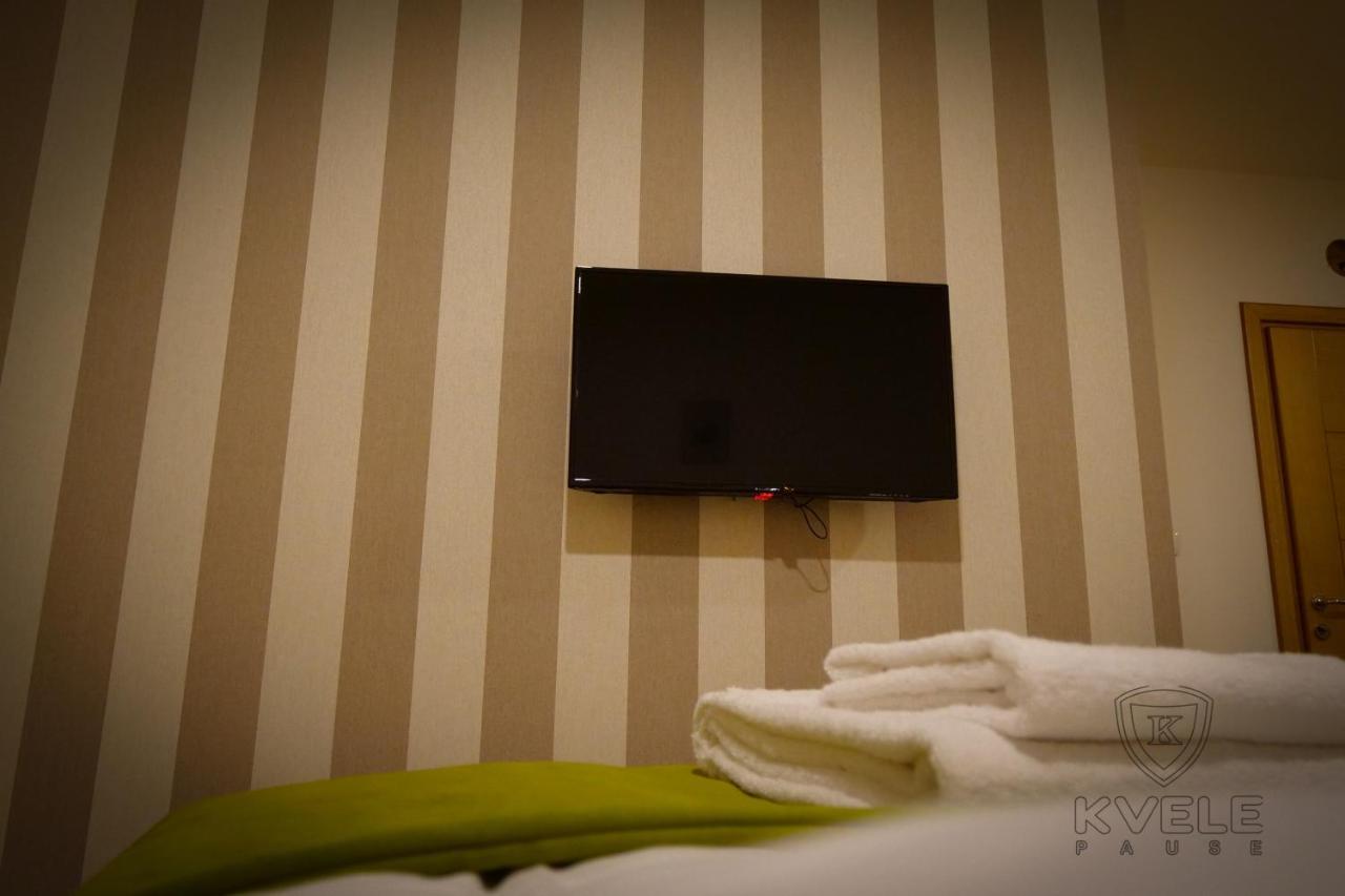 Motel Kvele 新帕扎尔 外观 照片